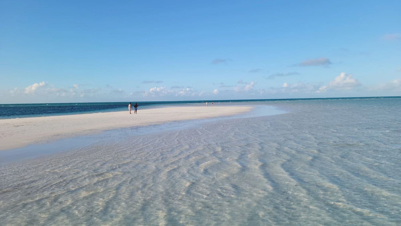 Sandbar off North Eleuthera near Spanish Wells