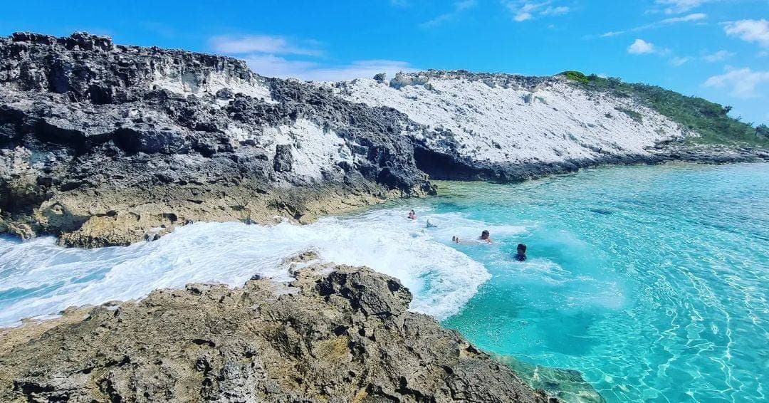 Rachel’s Bubble Bath at Compass Cay