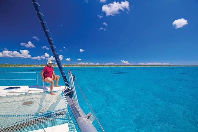Sailing in clear Bahamian water