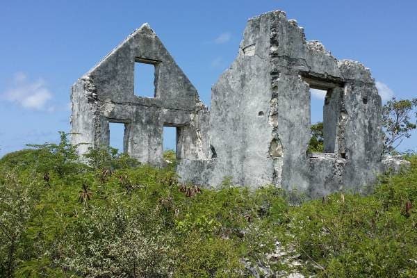 Watlings Castle/Sandy Point Estate